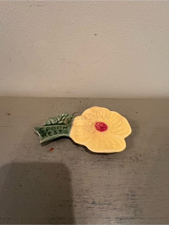 Shawnee Pottery Other - VTG Shawnee Pottery Floral Spoon Rest